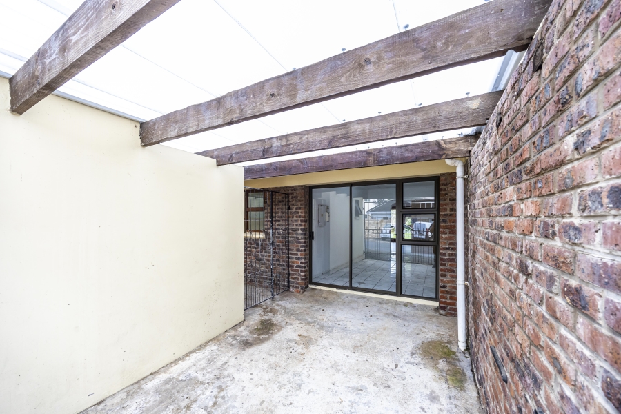 3 Bedroom Property for Sale in Bonza Bay Eastern Cape